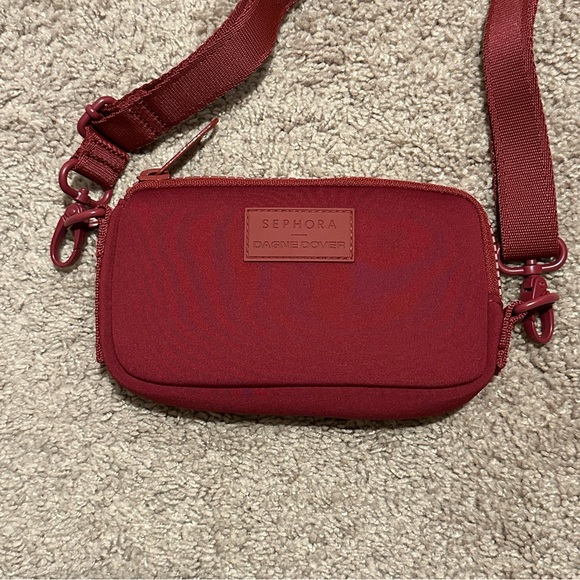 NEW LIMITED EDITION Sephora Mara Sling Bag - Picture 3 of 7